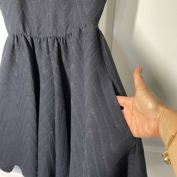 Maje Radiale Chevron Dress size 3 - Picture 7 of 10